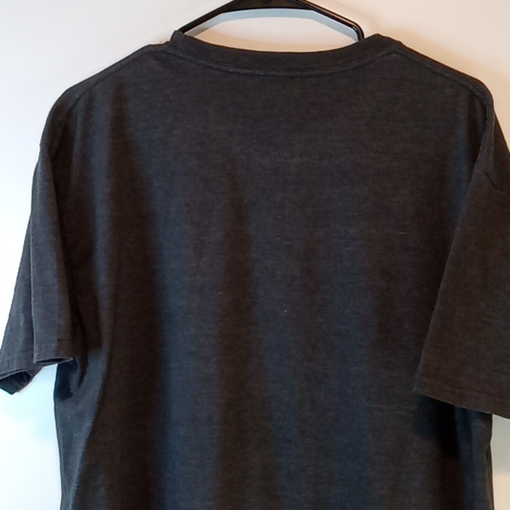 NASCAR Kyle Busch #18 Men's Size XL Gray Crew Neck Short Sleeve Tee Shirt EUC! - Picture 8 of 16